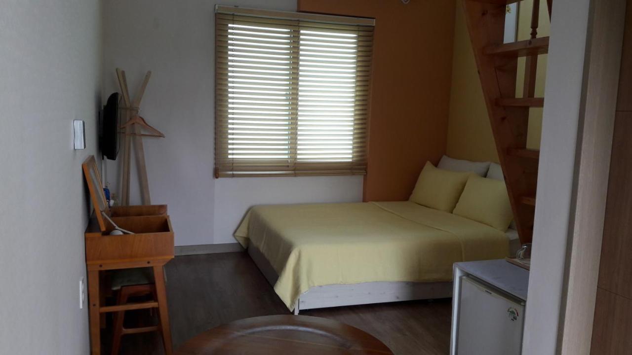 Moon Forest Guesthouse Jeju Exterior photo