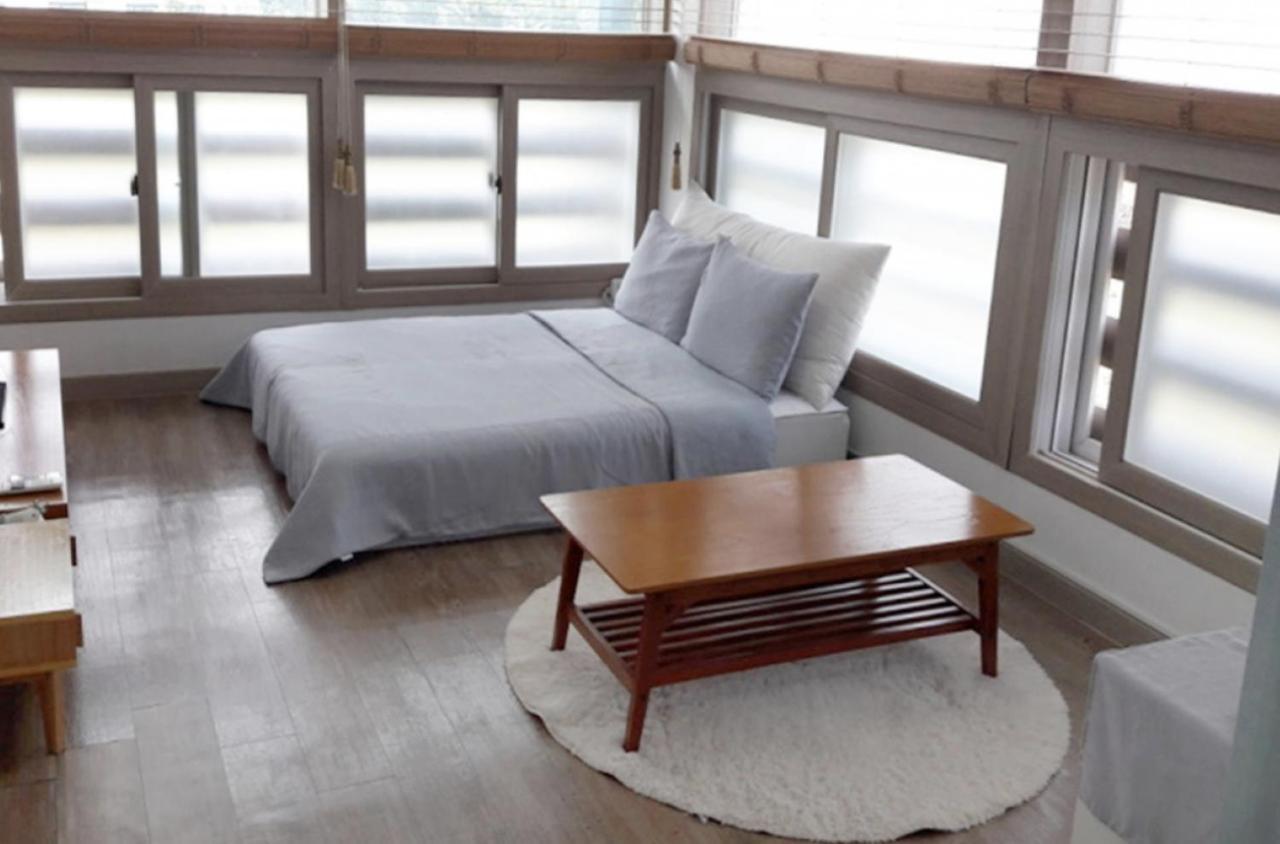 Moon Forest Guesthouse Jeju Exterior photo